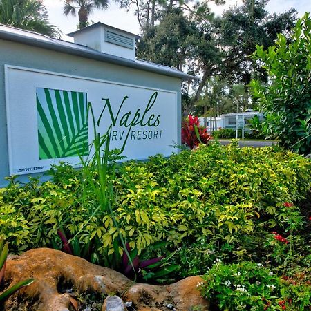 Naples Rv Resort Naples Manor Bagian luar foto