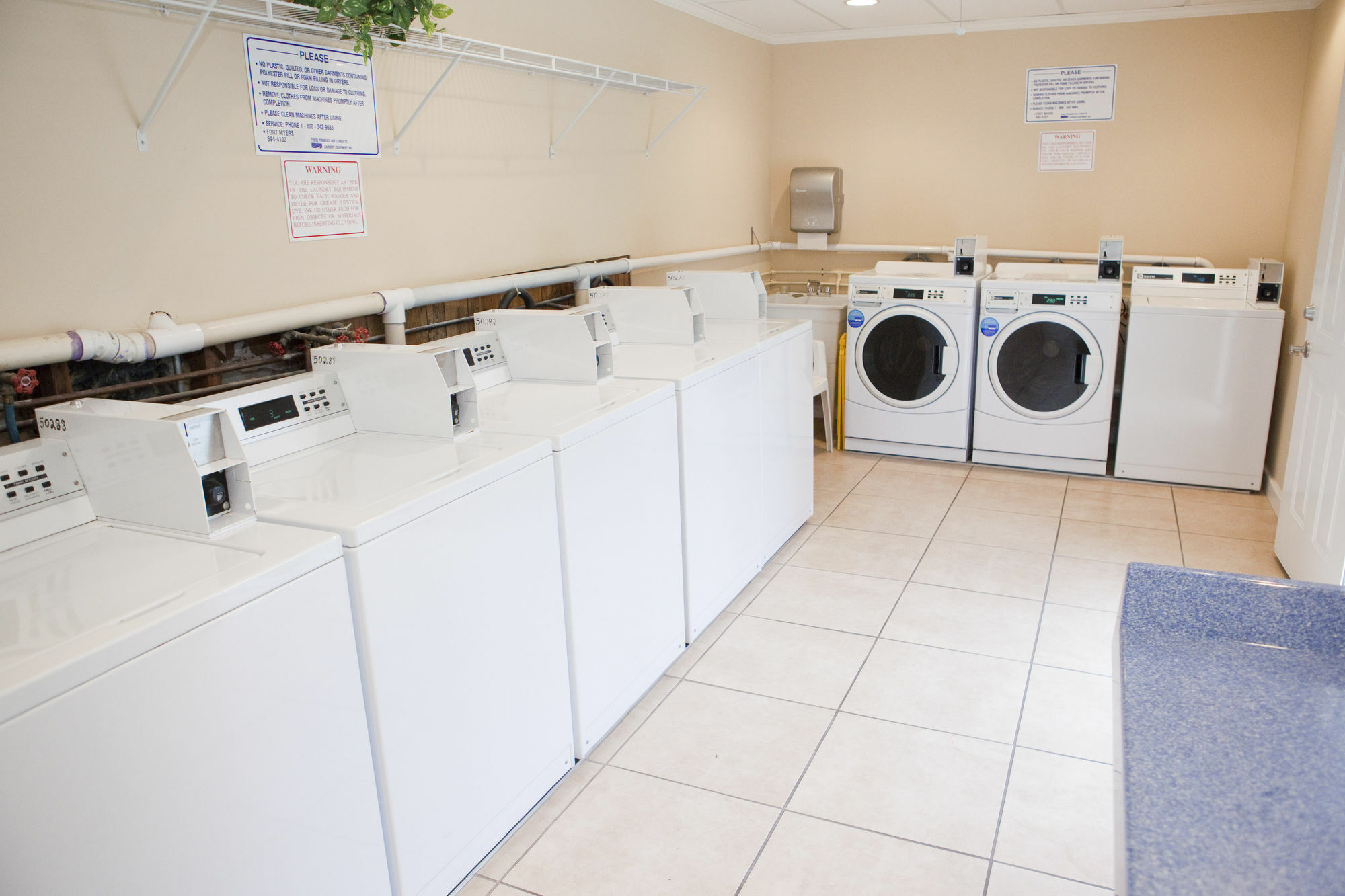 Naples Rv Resort Naples Manor Bagian luar foto