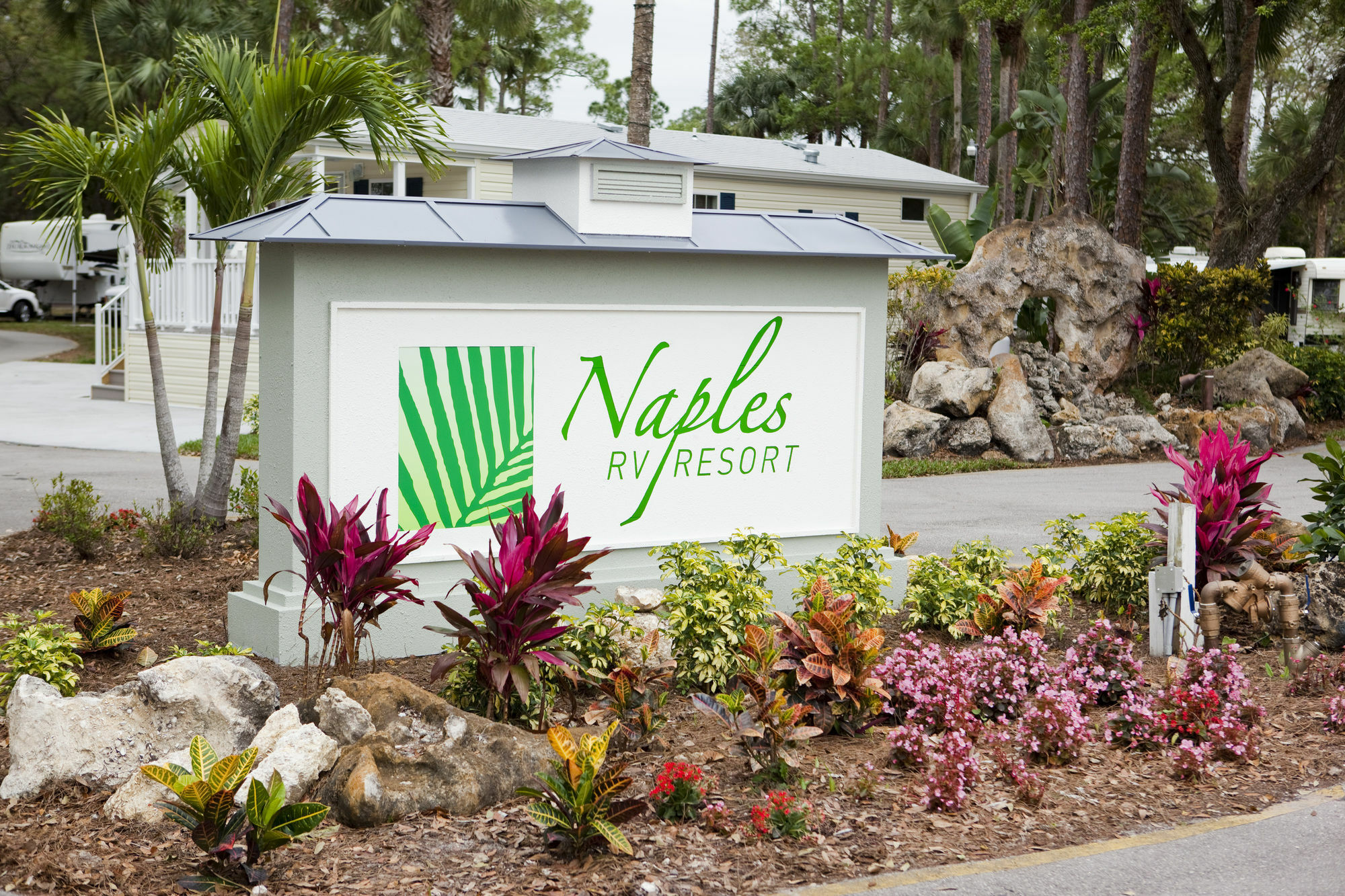 Naples Rv Resort Naples Manor Bagian luar foto