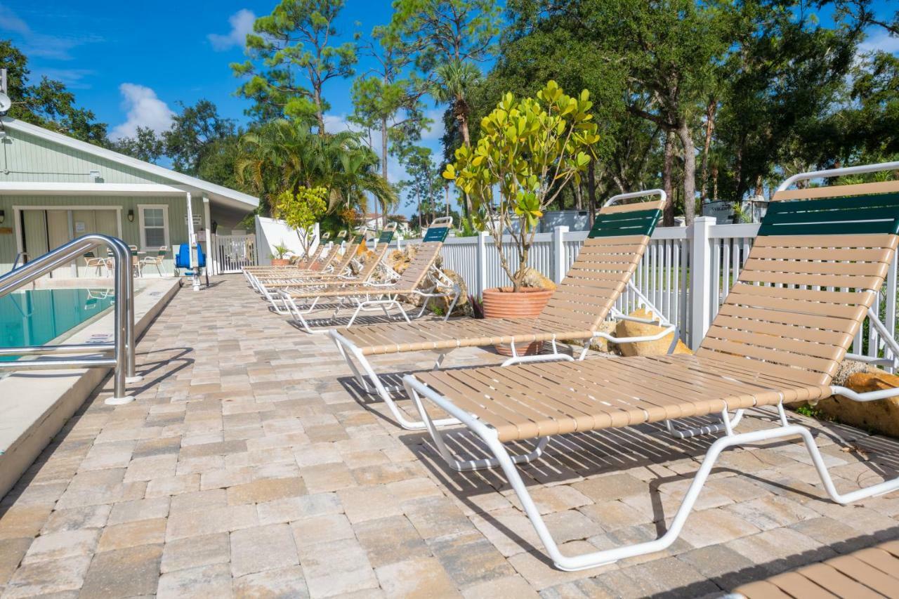Naples Rv Resort Naples Manor Bagian luar foto