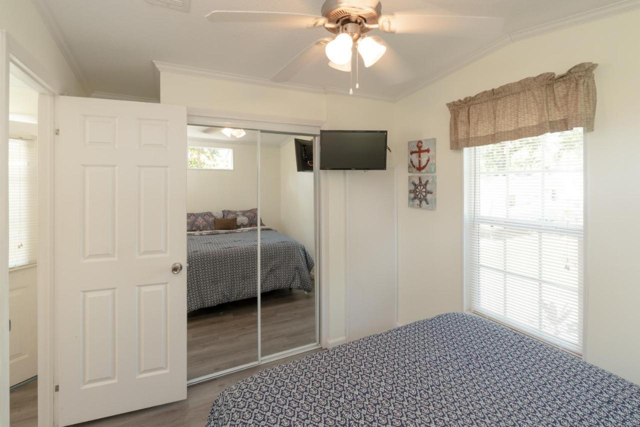 Naples Rv Resort Naples Manor Bagian luar foto