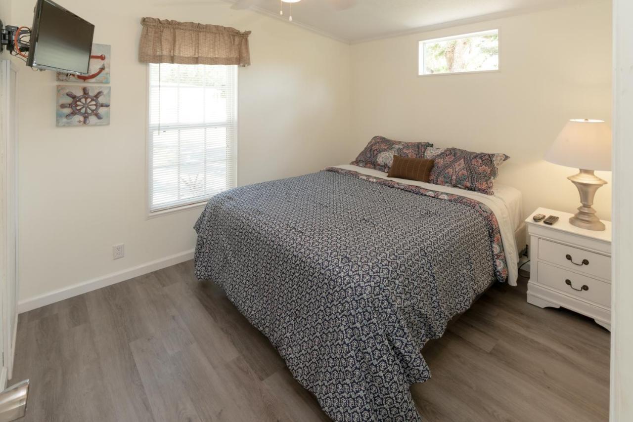 Naples Rv Resort Naples Manor Bagian luar foto